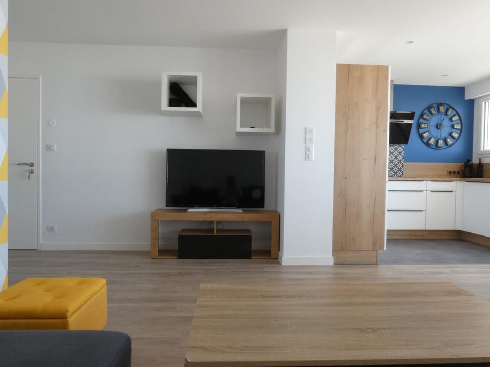 Appartement moderne 2 chambres, vue mer, rénové, 5 pers. - FR-1-323-230 Apartment in Saint-Jean-de-Monts