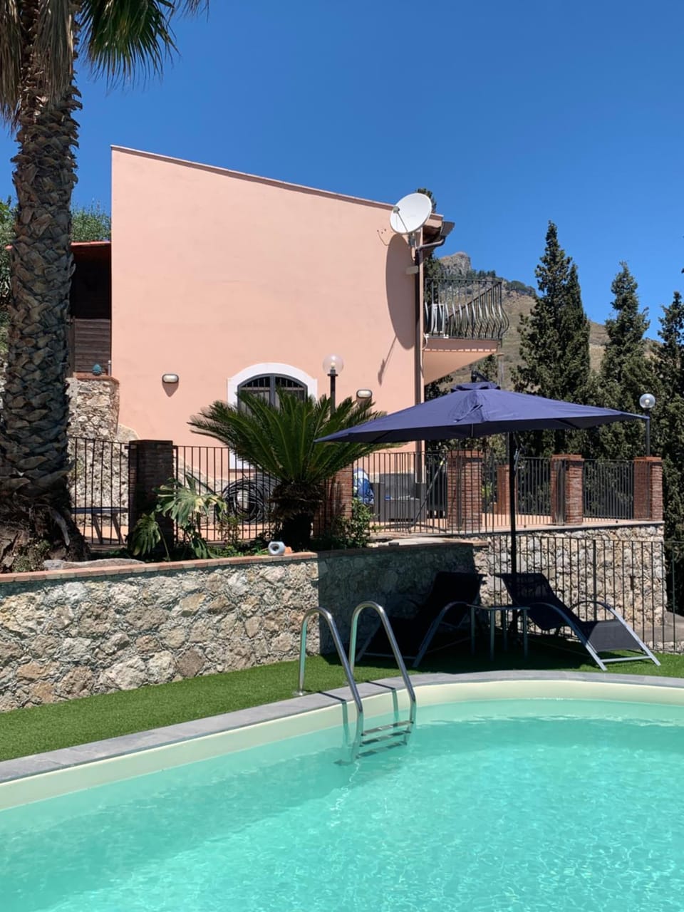 Property building, Pool view, Swimming pool, sunbed