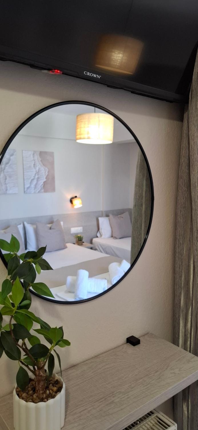 Photo of the whole room, Decorative detail, Bedroom