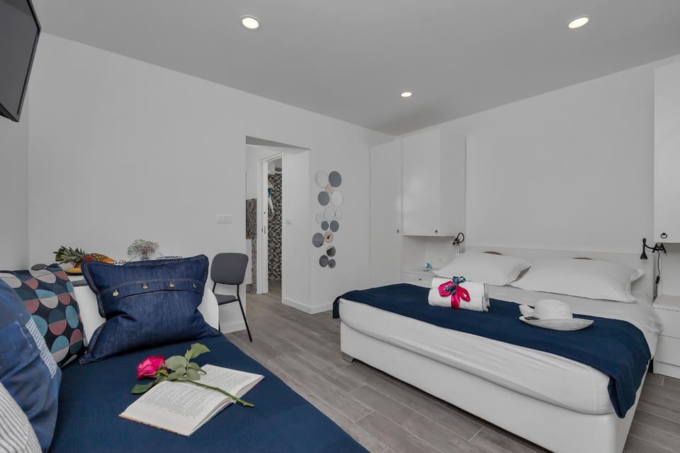 Luxurious studio apartment Toma Apartment in Makarska