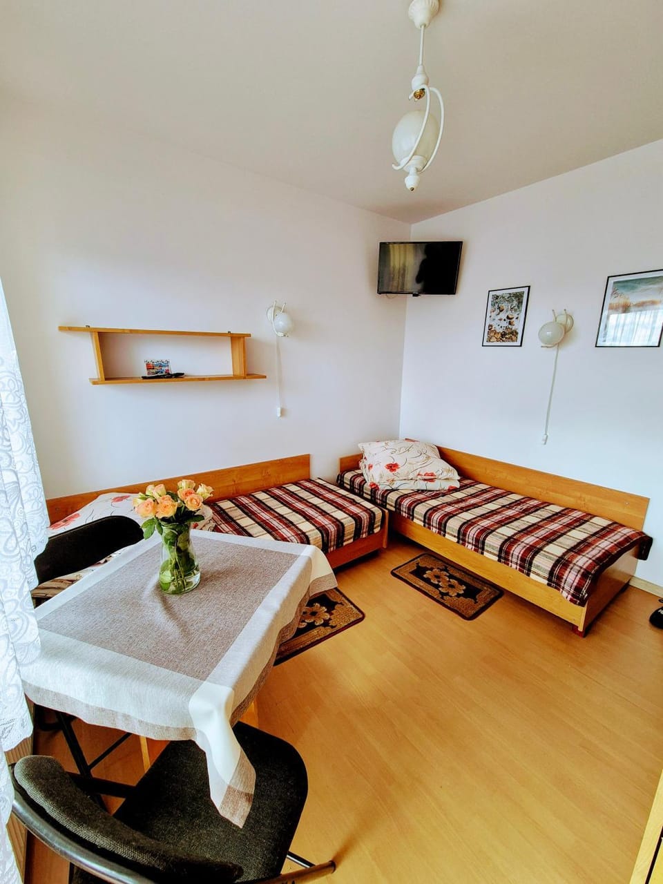 Bed, TV and multimedia