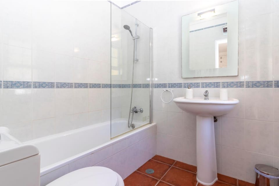 Villa Isabel Stunning villa BBQ area Pool Villa in Lagoa