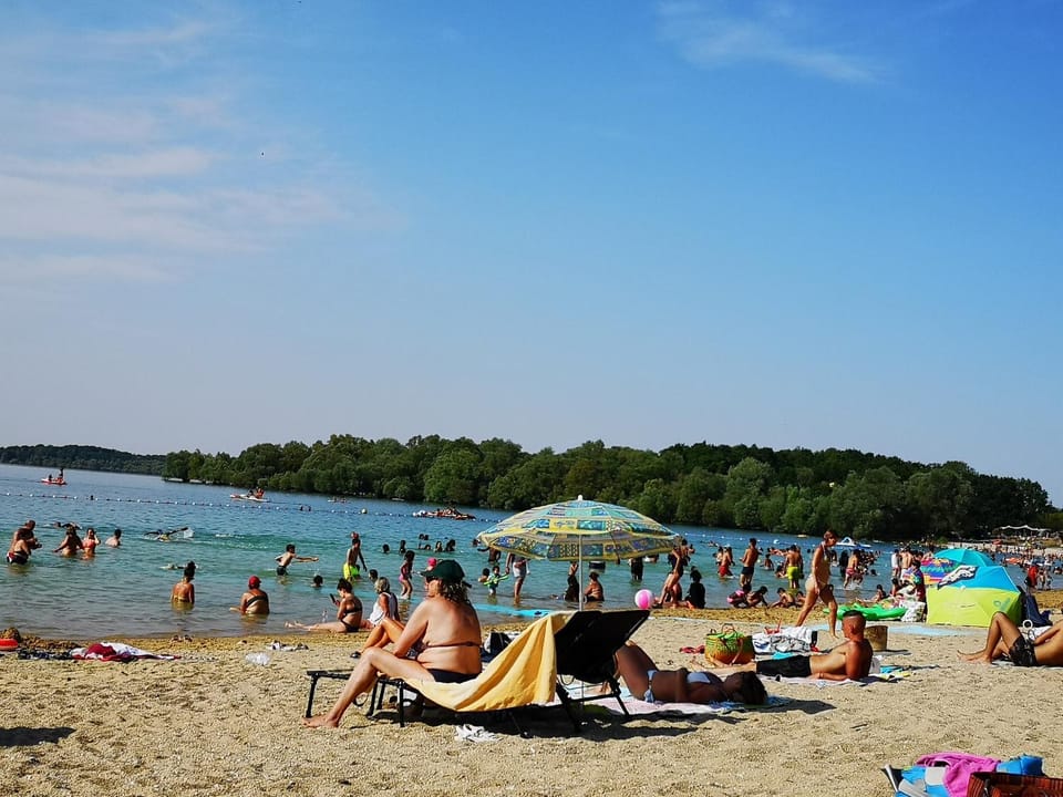 Fishing, Golfcourse, Horse-riding, Minigolf, Tennis court, Windsurfing, Canoeing, Hiking, Cycling