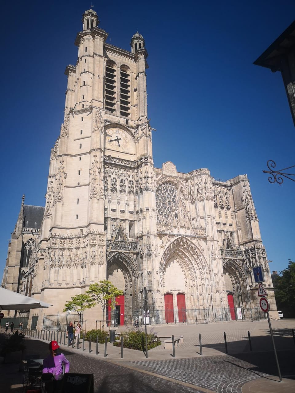Nearby landmark, Other