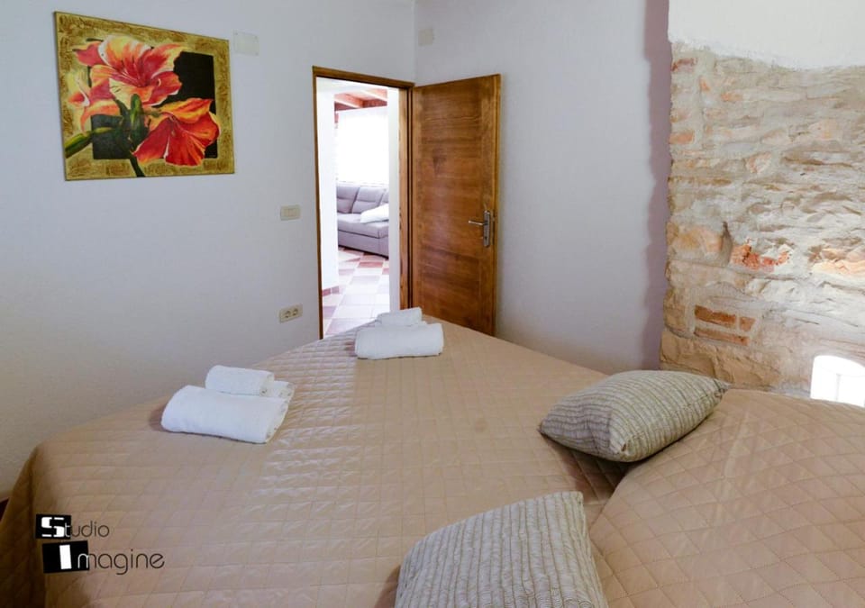 Charming stone cottage by the sea House in Istria County