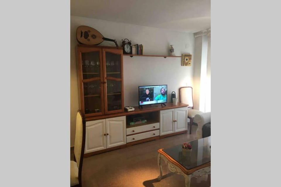 Communal lounge/ TV room, TV and multimedia, Evening entertainment