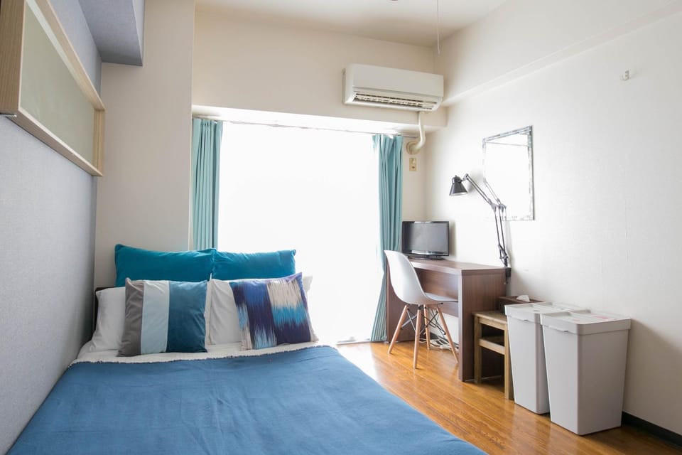 Bed, TV and multimedia, Bedroom, air conditioner
