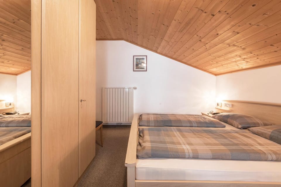 Property building, Living room, Bedroom
