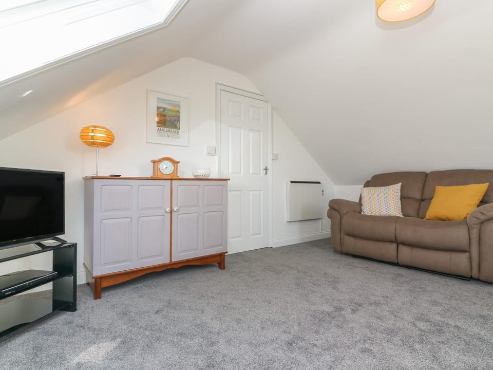 Little Valley View Apartment in England