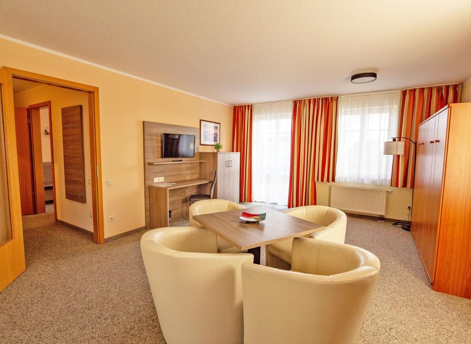 Living room, Photo of the whole room