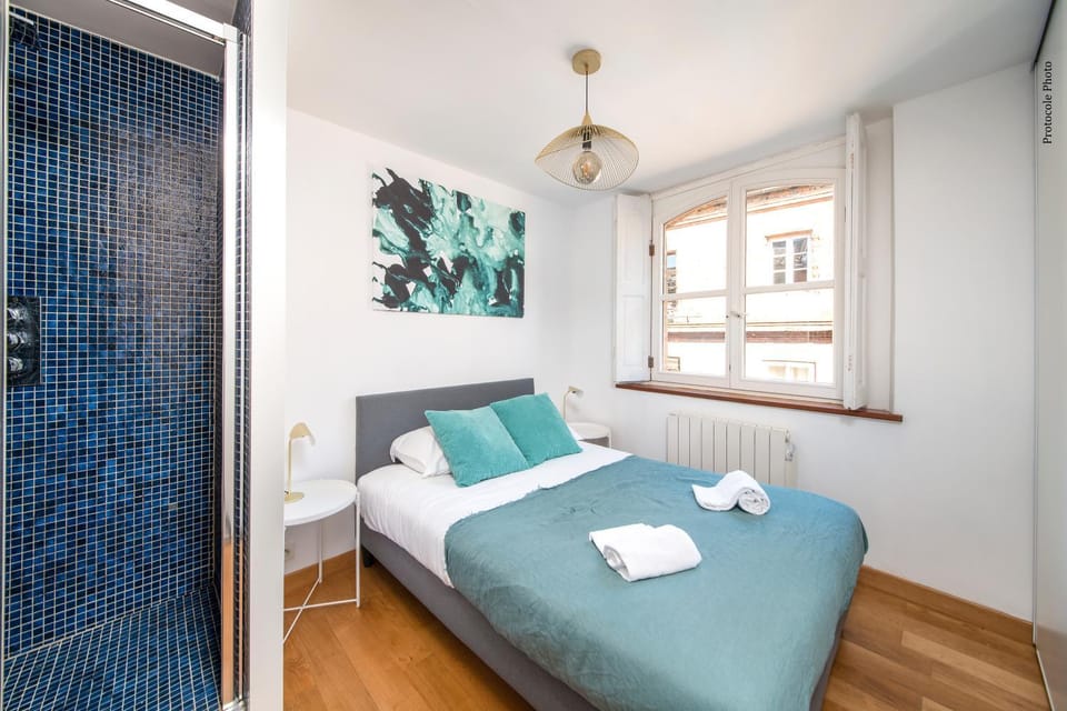 Bathroom, Bedroom
