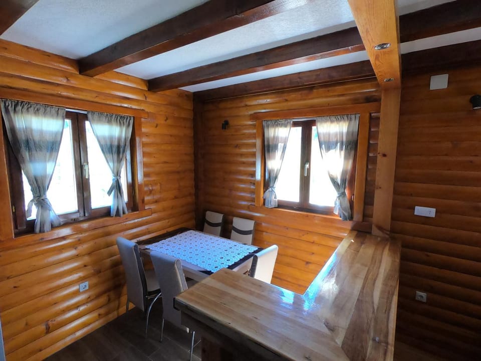 Guest house Tara House in Montenegro