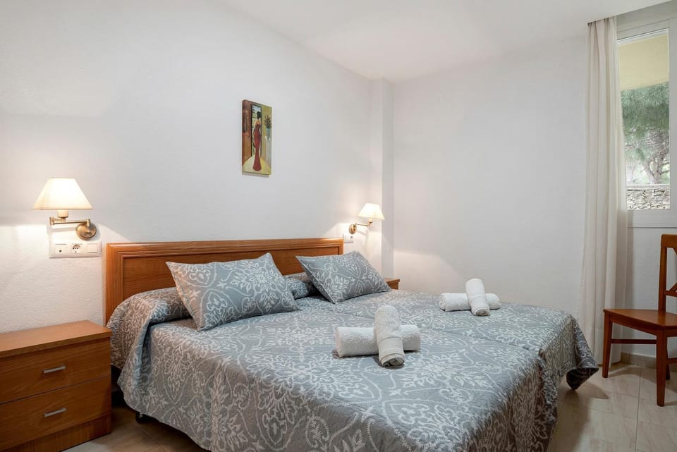 Living room, Bedroom