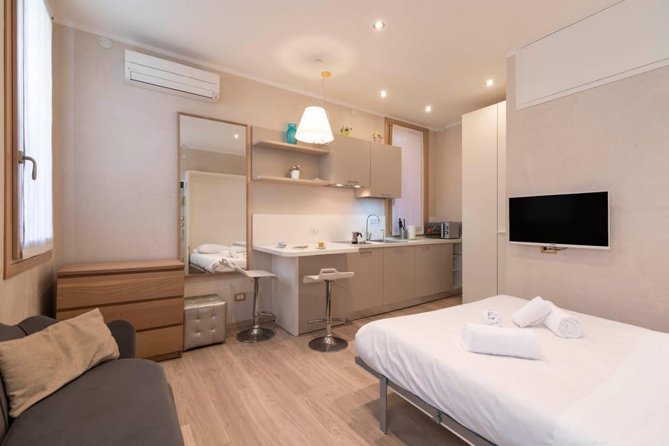 Living room, Bedroom