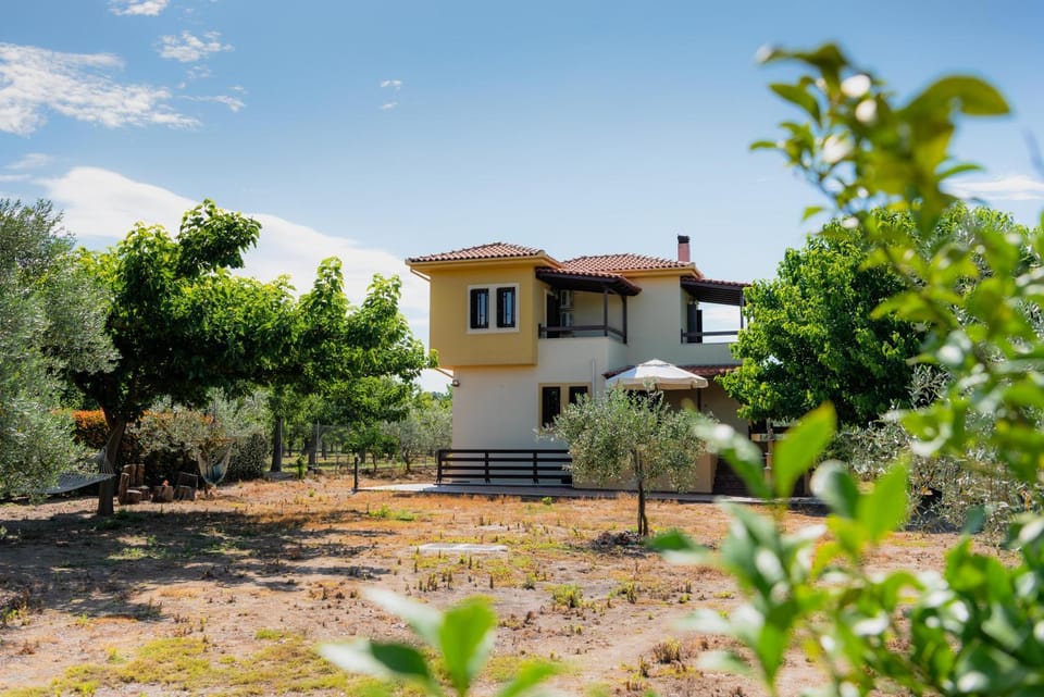Property building, Garden