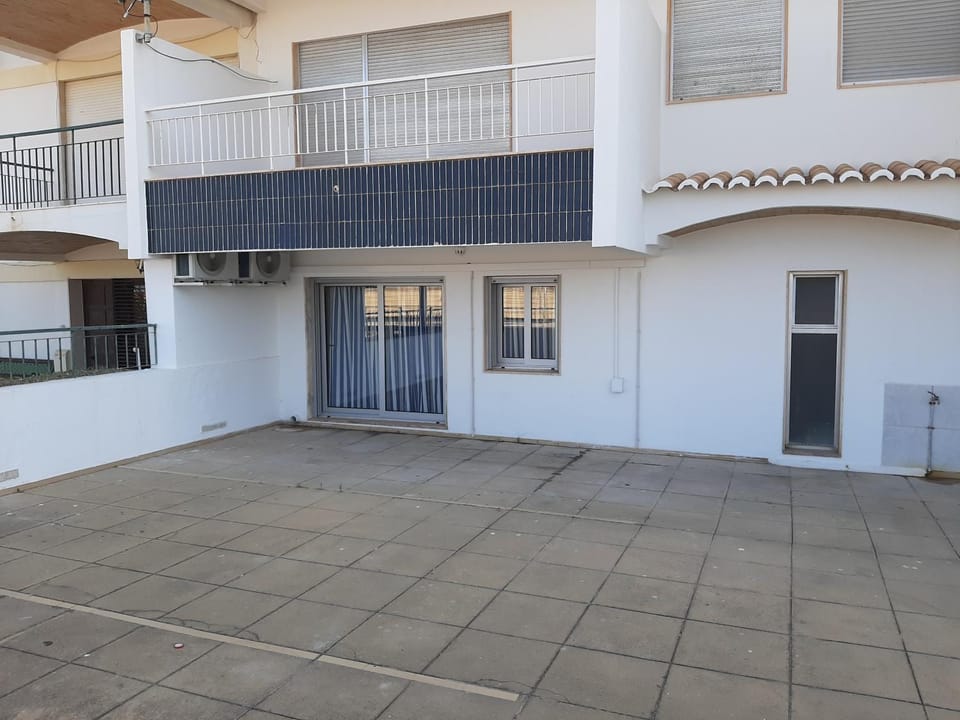 Property building, Balcony/Terrace