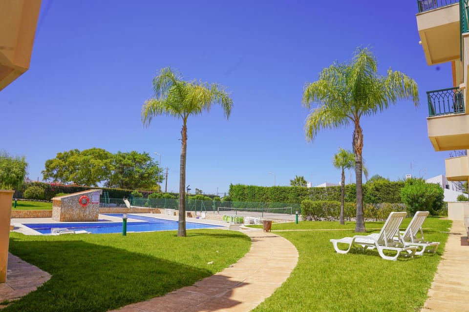 Garden, Swimming pool