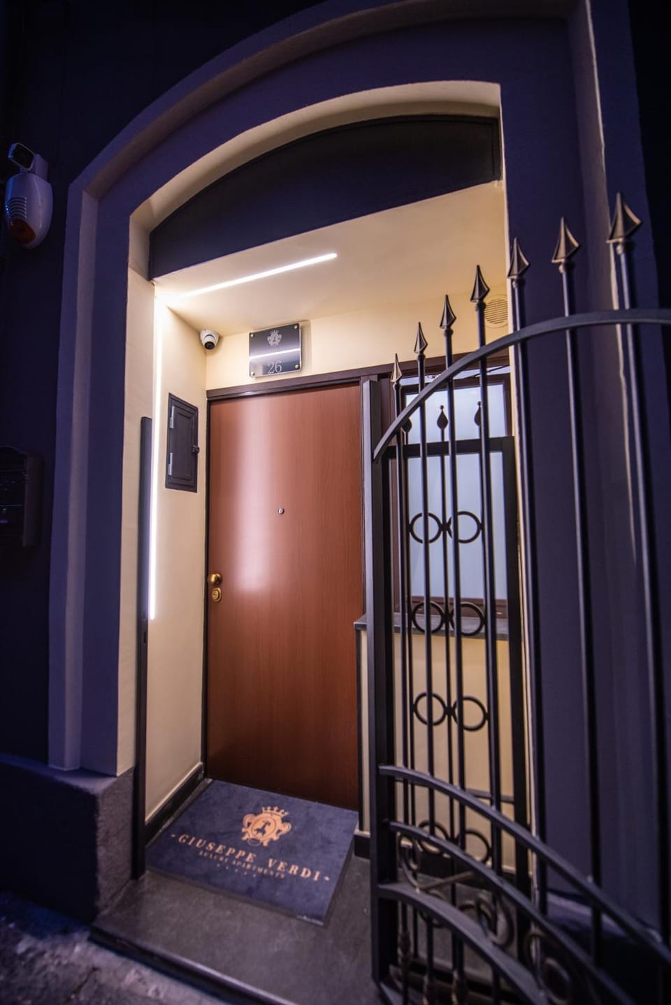 Facade/entrance