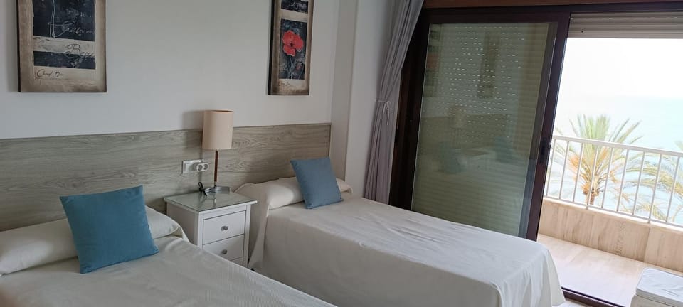 Playa Marbella Apartment in Marbella