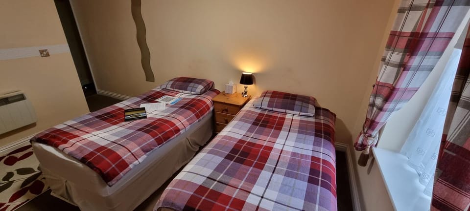 Bed, Photo of the whole room, Internal: Not applicable to any particular room