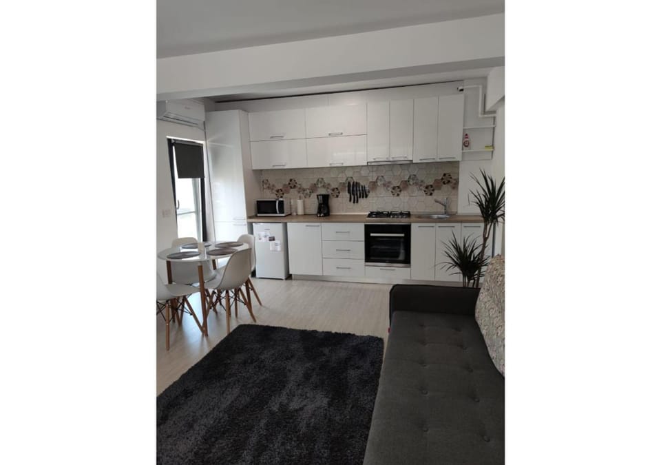 Living room, Communal kitchen