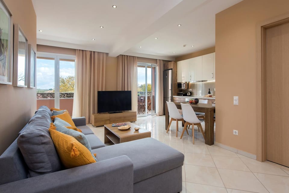 Living room, Dining area, kitchen