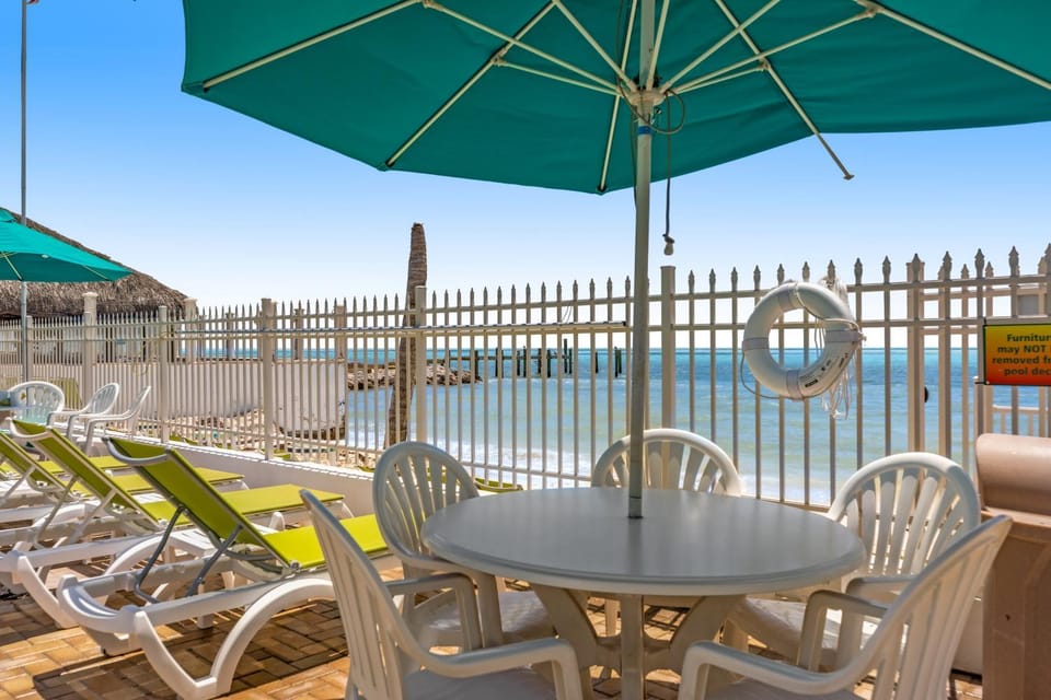 KC73 R & R Retreat House in Key Colony Beach