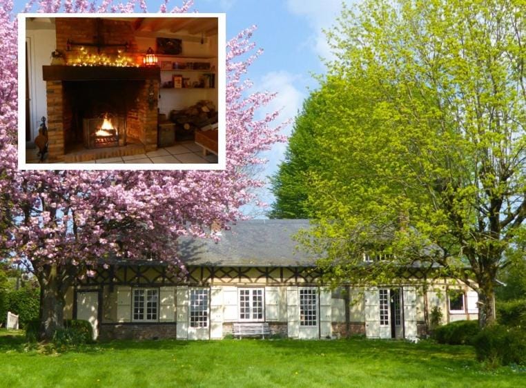 Orfea s home - maison de charme, petite piscine jacuzzi, Lyons-la-Forêt House in Normandy