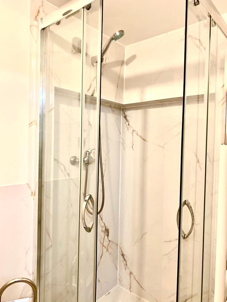 Jodła i Modrzew Apartament przy Parku i Termach w centrum Uzdrowiska Apartment in Lower Silesian Voivodeship