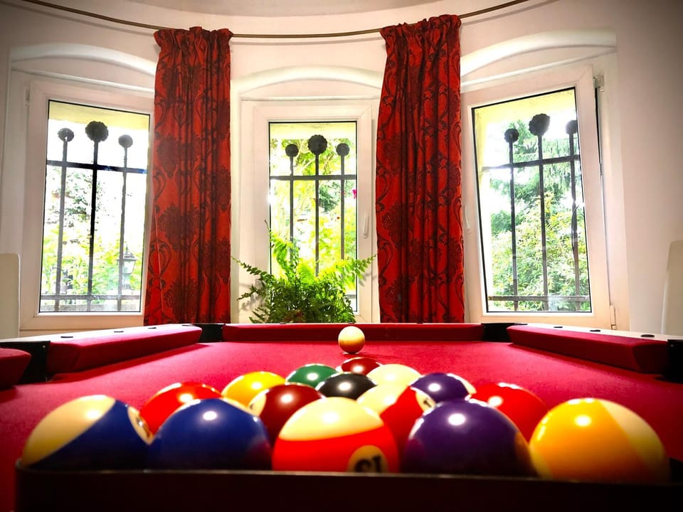 Billiard