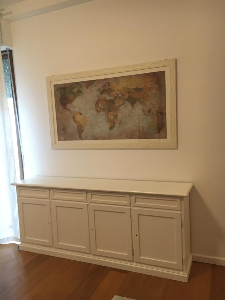 Living room, Decorative detail