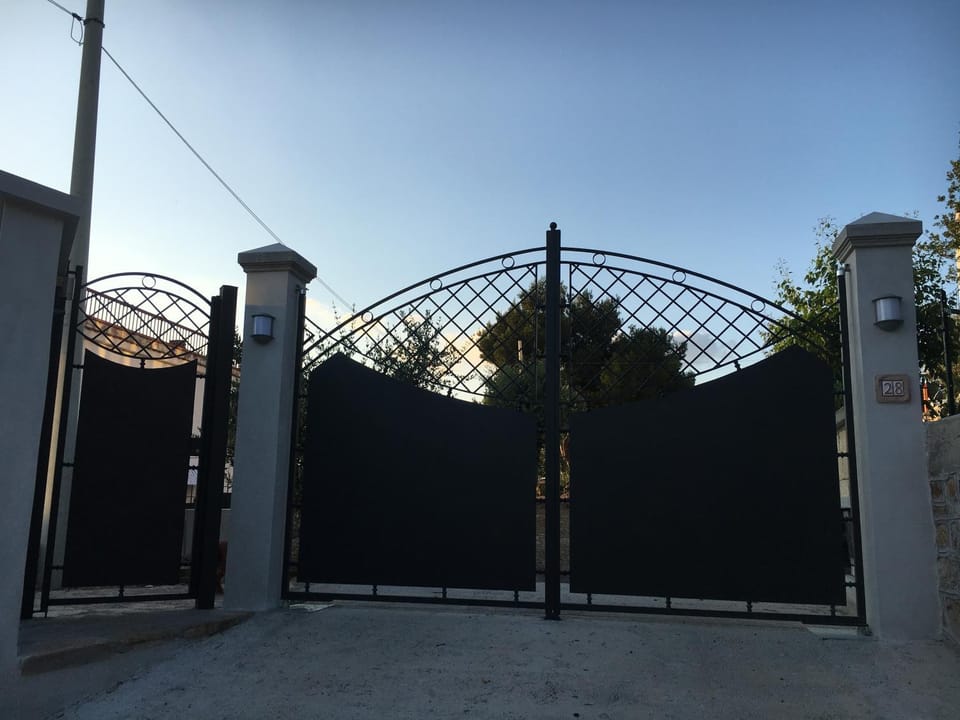 Gibilrossa BeeHill Villa in Sicily
