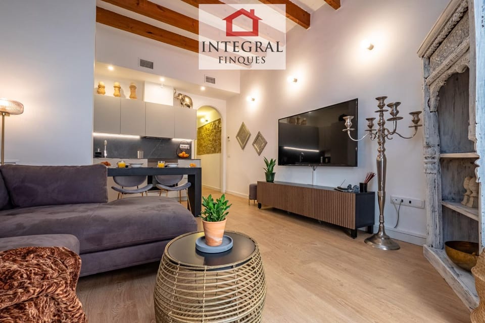 Communal lounge/ TV room, TV and multimedia, Living room, Seating area