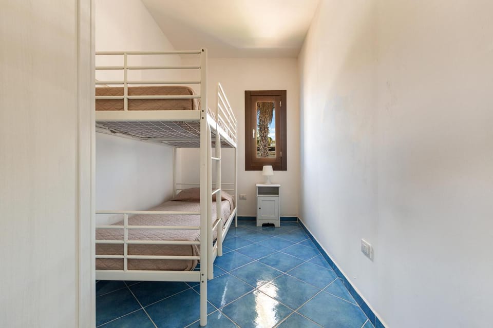 bunk bed