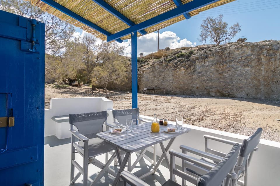 Almera Sea View Boat House House in Milos
