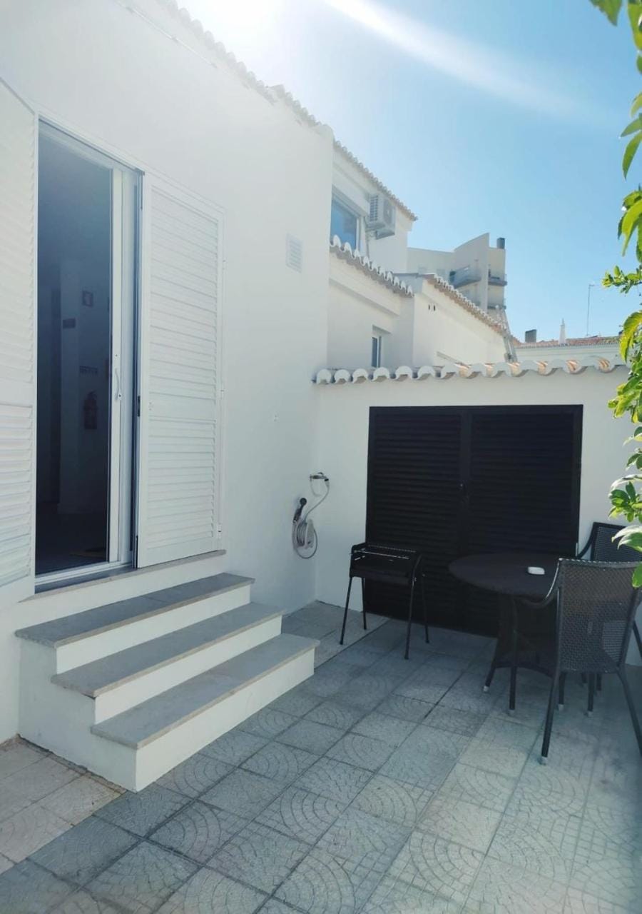 Patio, BBQ facilities, Balcony/Terrace