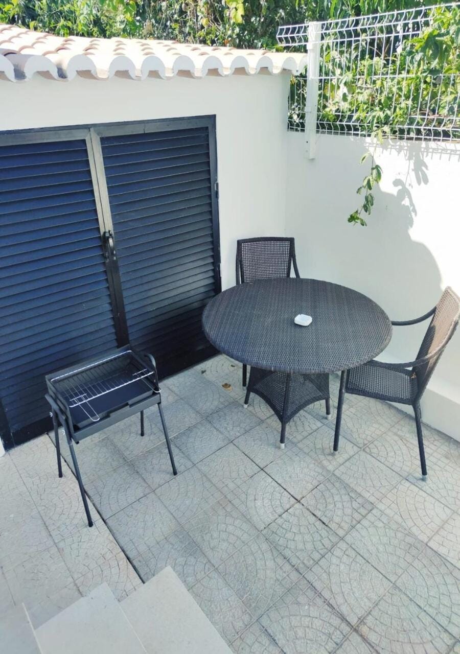 Patio, BBQ facilities