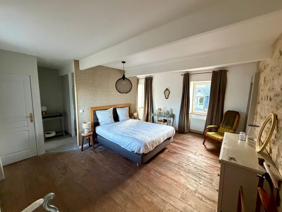 LE DOMAINE DE COAT ROGAN, La chambre du Jaudy Bed and Breakfast in Brittany