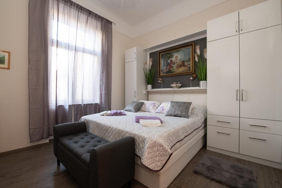 Bed, Bedroom, wardrobe