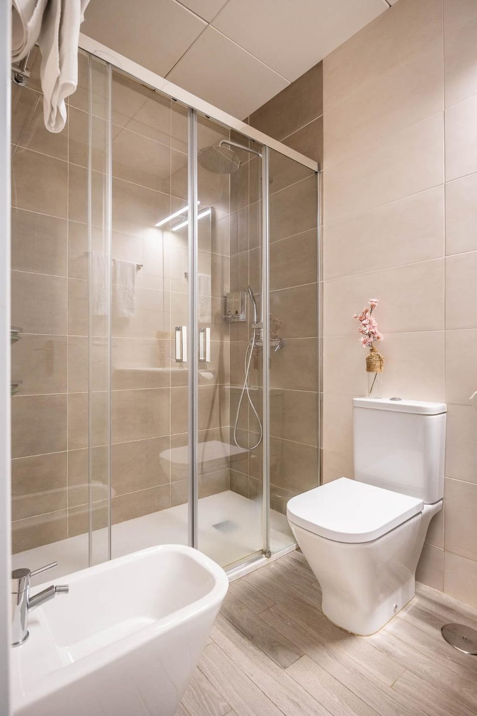 Shower, Toilet, Bathroom