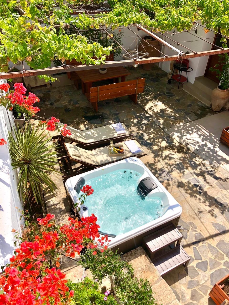 Hot Tub, Hot Tub