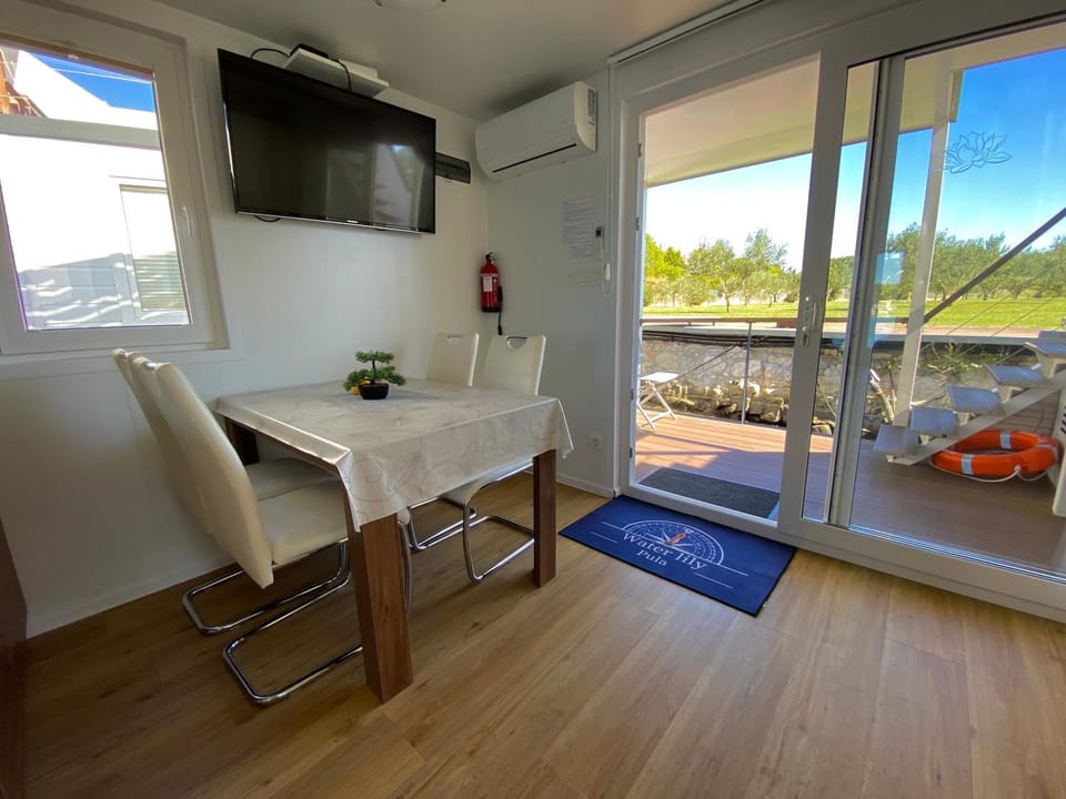 Balcony/Terrace, Dining area