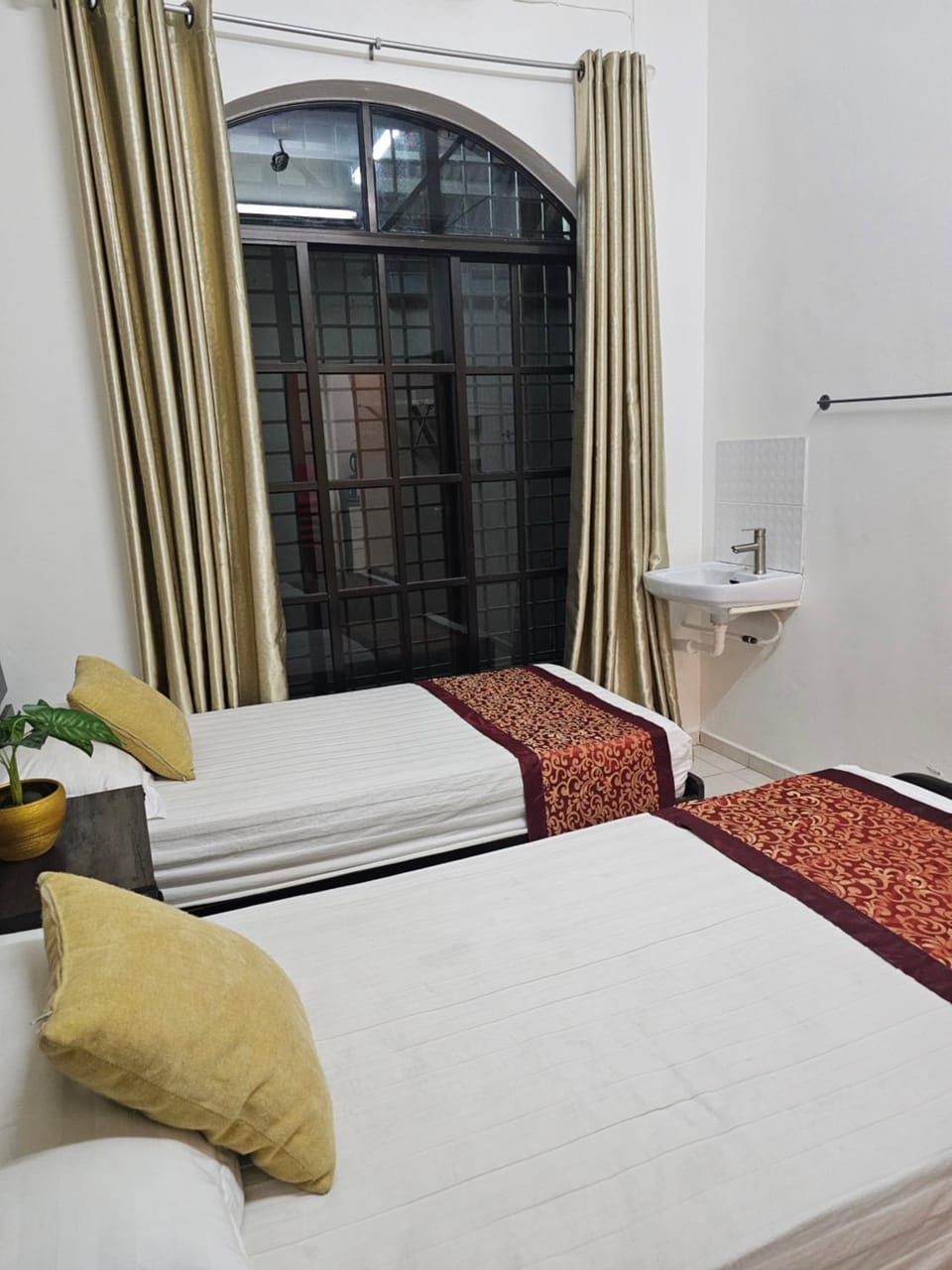 Warni Villa 8 Whole Or Room Vacation rental in Johor