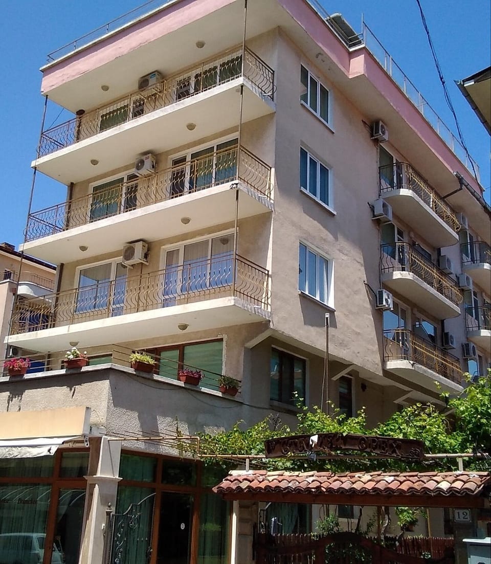 Property building, Balcony/Terrace