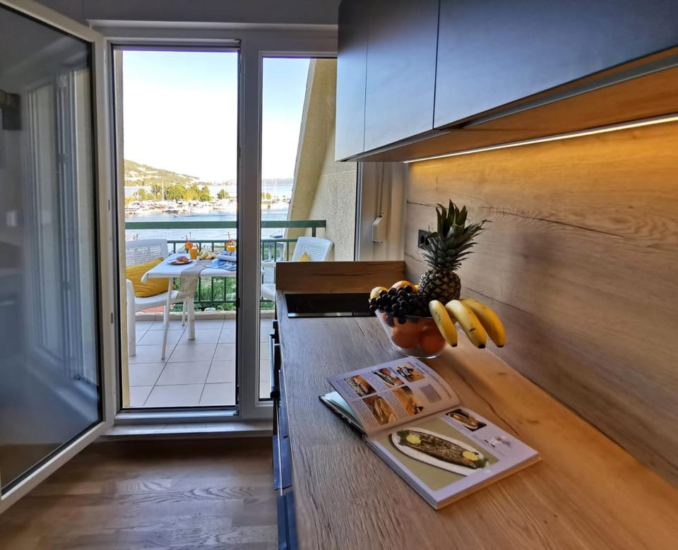 Olmissum rooftop sea view Apartment in Split-Dalmatia County