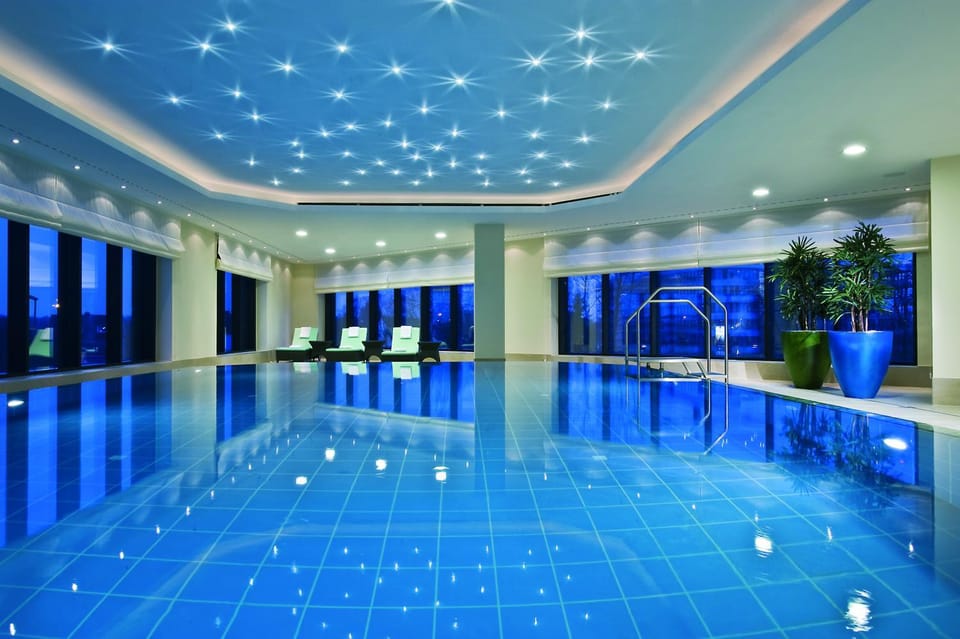 Swimming pool, Swimming pool