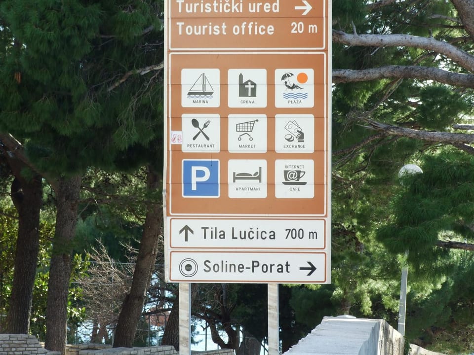 Apartmani ''Srečko'' Drašnice Bed and Breakfast in Split-Dalmatia County