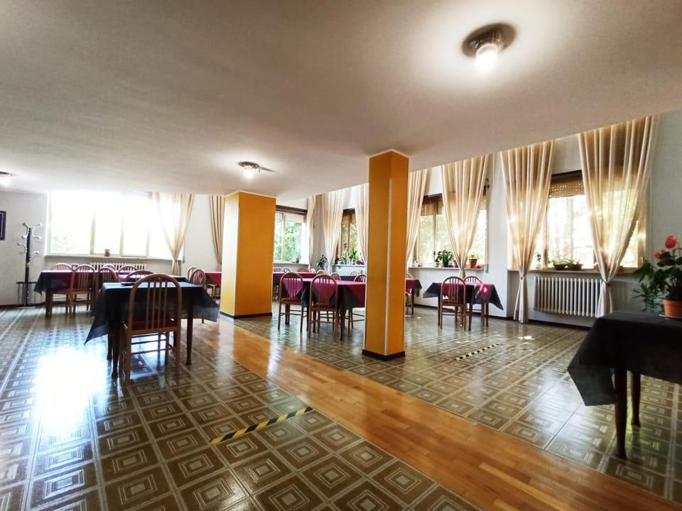 Lounge or bar