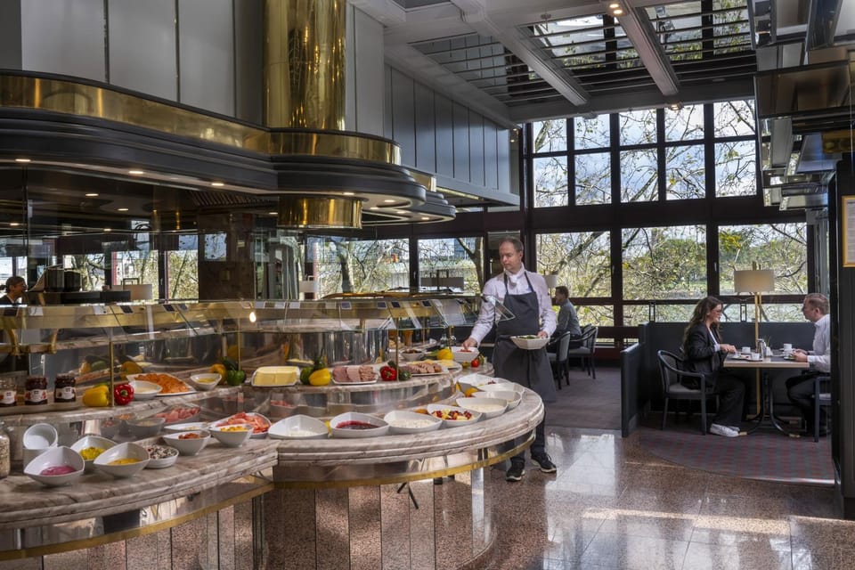 Dining area, Breakfast, Continental breakfast