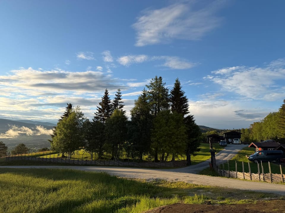 Neighbourhood, Natural landscape